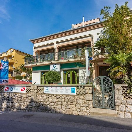 Apartment Riky Crikvenica Exteriör bild